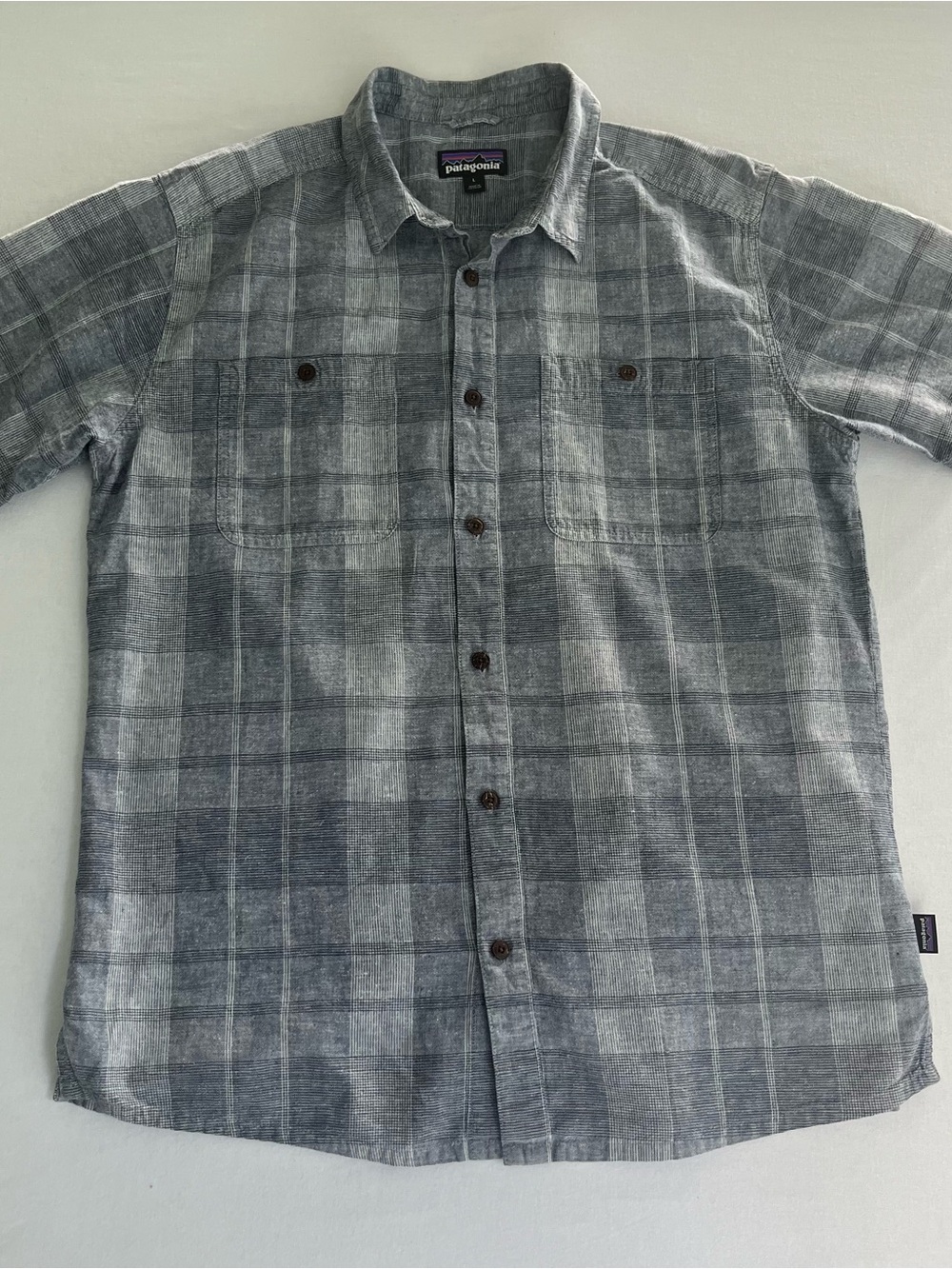 Patagonia Men Grey Plaid Outdoor Lightweight Hiking Button Up Shirt Size L